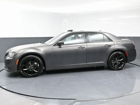 Used 2023 Chrysler 300 S image 6