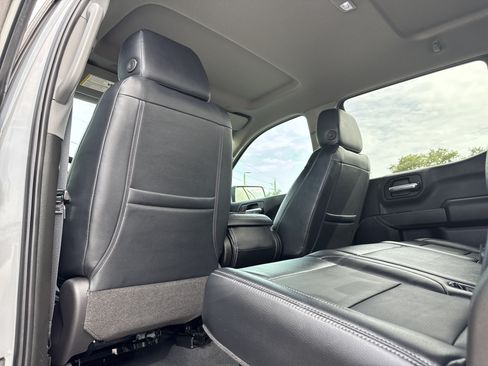 Used 2024 Chevrolet Silverado 1500 Custom w/ Turbomax Blackout Package RWD image 17