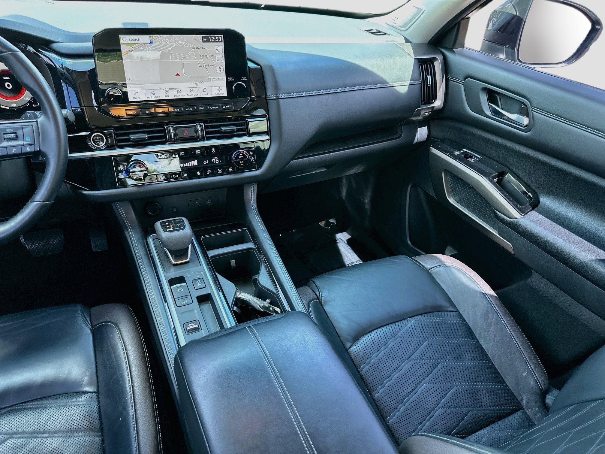 Used 2022 Nissan Pathfinder Platinum w/ Cargo Package FWD image 23