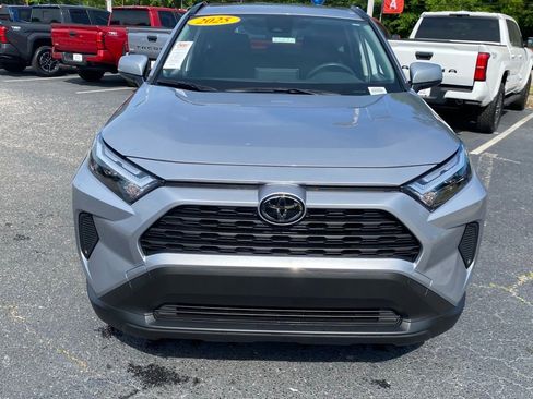 Used 2025 Toyota RAV4 LE AWD/4WD image 18