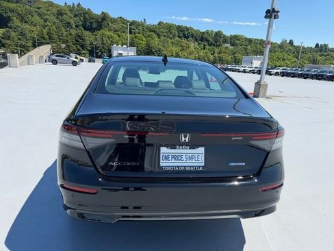 Used 2026 Honda Accord EX-L image 6