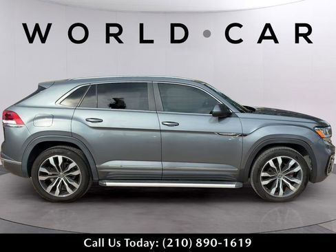 Used 2020 Volkswagen Atlas Cross Sport SEL R-Line AWD/4WD image 8