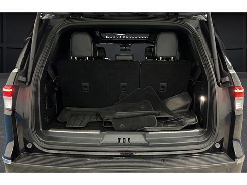 Used 2024 Lincoln Navigator Premiere AWD/4WD image 28