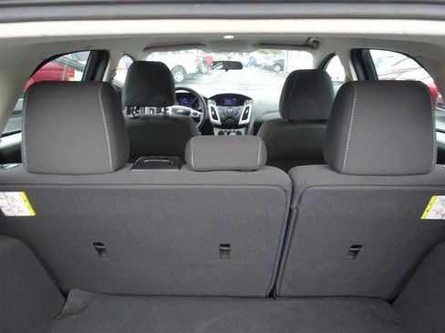 Used 2014 Ford Focus SE image 25