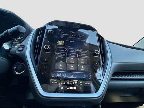 Certified 2025 Subaru Crosstrek 2.0i Premium image 31