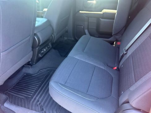 Used 2022 Chevrolet Silverado 1500 LT AWD/4WD image 28