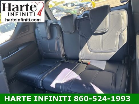 New 2026 INFINITI QX80 4WD image 8