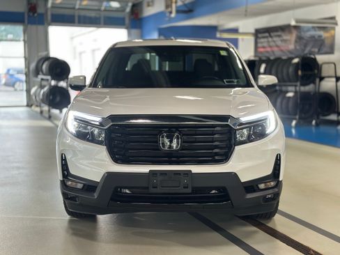 Used 2023 Honda Ridgeline RTL-E image 2