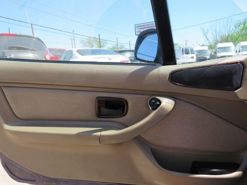 Used 1996 BMW Z3 1.9 image 9