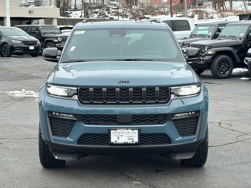 New 2026 Jeep Grand Cherokee L Limited image 2