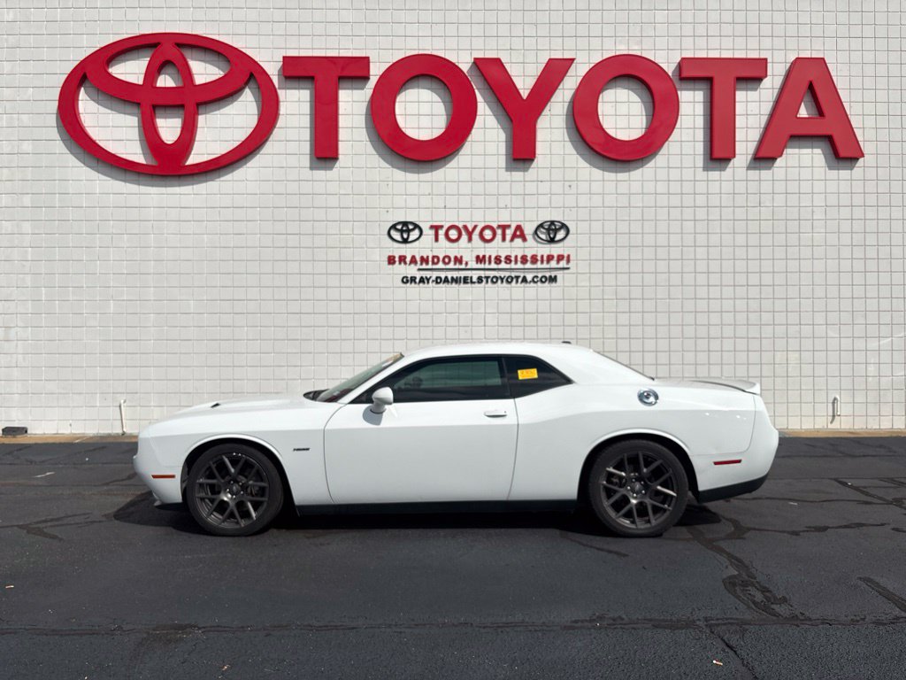 Used 2018 Dodge Challenger R/T w/ Sound Group RWD image 4