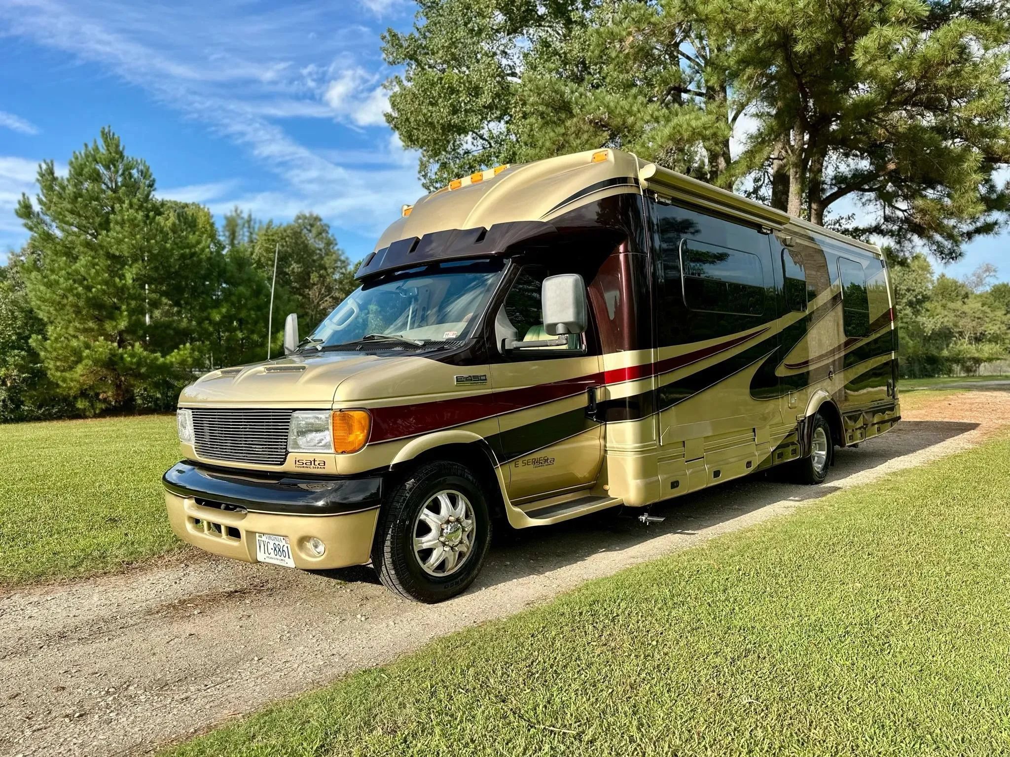 Used 2006 Ford E-450 and Econoline 450 RWD image 2