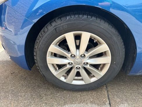 Used 2015 Kia Forte EX FWD image 23