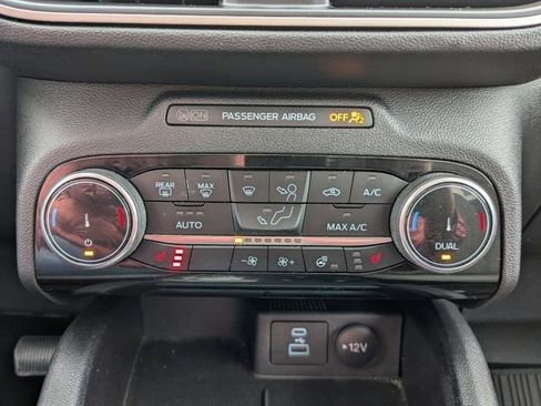 Used 2022 Ford Escape SE w/ Convenience Package image 3