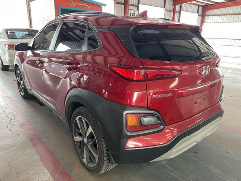 Used 2021 Hyundai Kona Limited w/ Cargo Package FWD image 2