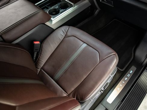 Used 2017 Ford F250 Platinum w/ Platinum Ultimate Package image 15