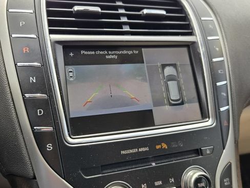Used 2019 Lincoln Nautilus Reserve FWD image 19
