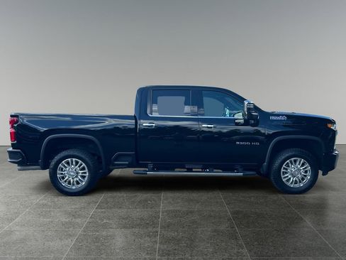 Used 2022 Chevrolet Silverado 3500 High Country w/ Safety Package II image 8