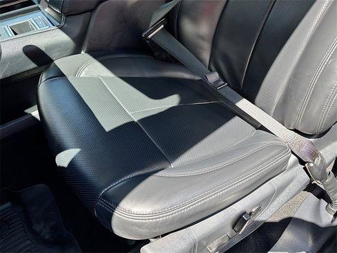 Used 2024 Ford Expedition XLT image 19