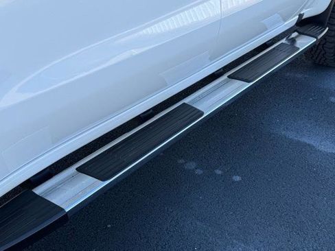 Used 2022 Chevrolet Silverado 1500 LTZ image 17