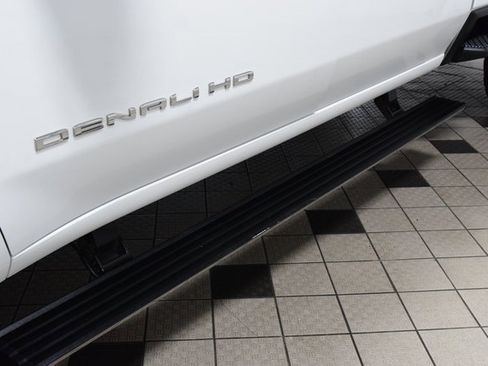 Used 2023 GMC Sierra 3500 Denali w/ Denali Ultimate Package image 25