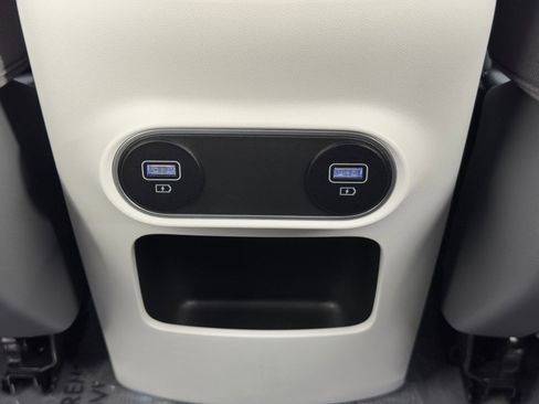 Used 2024 Hyundai Ioniq 5 SEL image 31