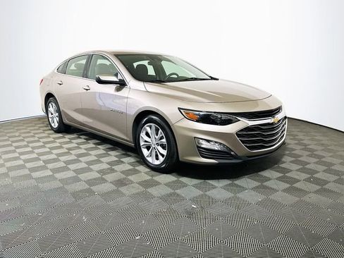 Used 2024 Chevrolet Malibu LT FWD image 1