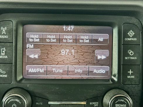 Used 2020 Jeep Wrangler Sport AWD/4WD image 17