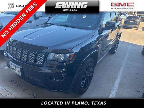 Used 2018 Jeep Grand Cherokee Altitude image 3