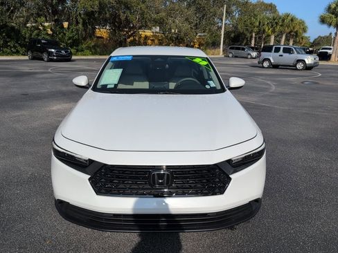 Certified 2023 Honda Accord LX image 9