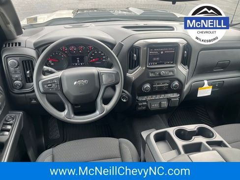 New 2026 Chevrolet Silverado 1500 Custom Trail Boss w/ Dark Appearance Package image 15