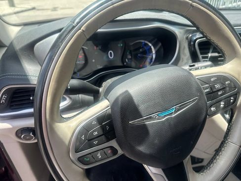 Used 2017 Chrysler Pacifica Platinum FWD image 15