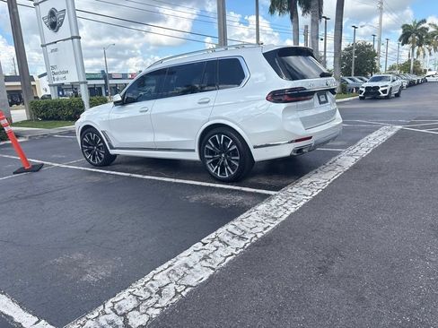 Used 2024 BMW X7 xDrive40i AWD/4WD image 8
