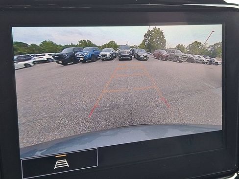 Used 2023 Chevrolet Traverse LT w/ LPO, Floor Liner Package AWD/4WD image 4