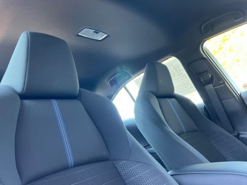 Used 2020 Toyota Corolla SE FWD image 16