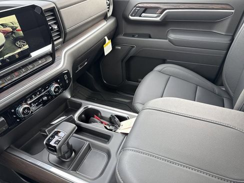 New 2026 GMC Sierra 1500 SLT w/ SLT Premium Plus Package AWD/4WD image 25