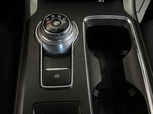 Used 2019 Ford Fusion SE image 31