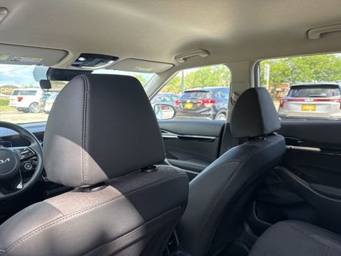 Used 2025 Kia Seltos S image 20