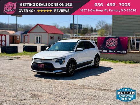 Used 2024 Kia Niro EX w/ EX Cold Weather Package image 1