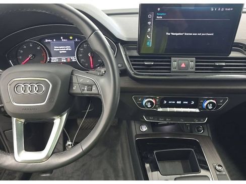 Used 2023 Audi Q5 2.0T Premium w/ Convenience Package AWD/4WD image 9
