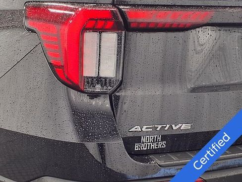 Certified 2025 Ford Explorer Active image 30