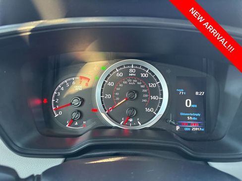 Used 2022 Toyota Corolla Cross L image 10