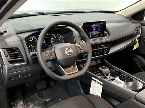 New 2025 Nissan Rogue S image 6