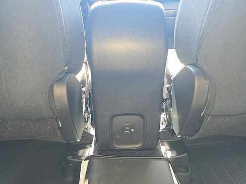 Used 2022 Ford Escape SE image 31