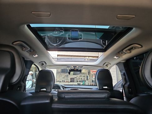 Used 2019 Volvo XC90 T5 Momentum w/ Multimedia Package image 34