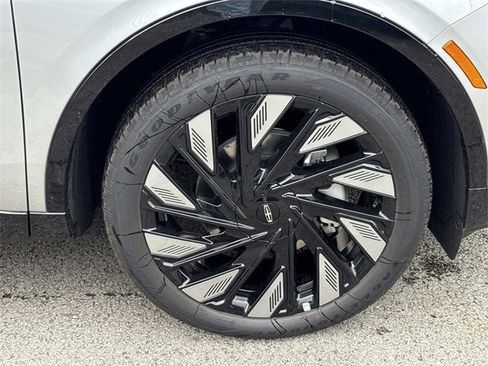 New 2026 Lincoln Nautilus Reserve w/ Jet Appearance Package image 9