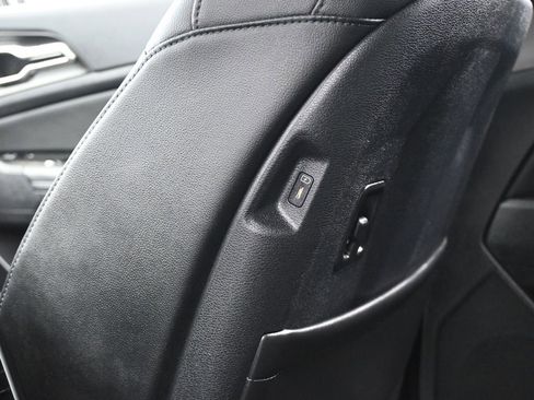 Used 2025 Kia Sportage EX image 37