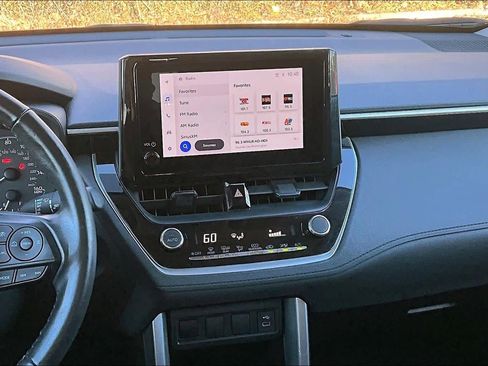 Certified 2023 Toyota Corolla Cross LE w/ Moonroof Package image 7