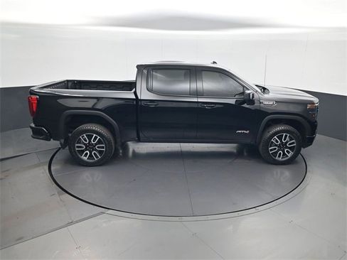 Used 2023 GMC Sierra 1500 AT4 w/ Technology Package image 16