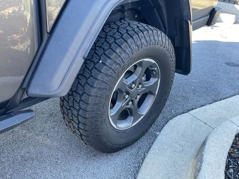 Used 2020 Jeep Gladiator Sport w/ Quick Order Package 24S image 4